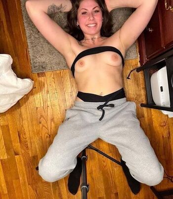 Full leaked Brittsprettypeach private photo