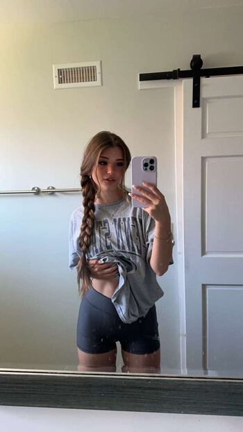Full leaked Brooke monk private photo