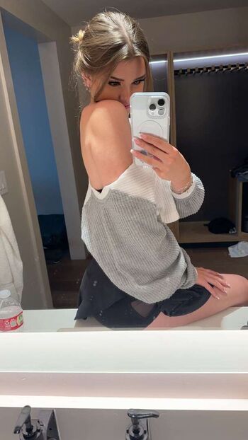 Full leaked Brooke monk private photo