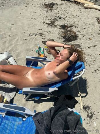 Full leaked Brooke youngg page private photo