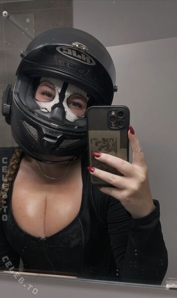 Full leaked Bruchpilotin private photo