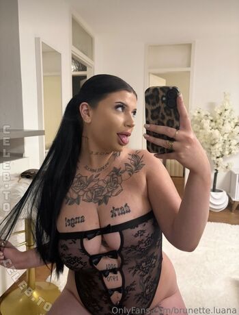 Full leaked Brunette luana private photo