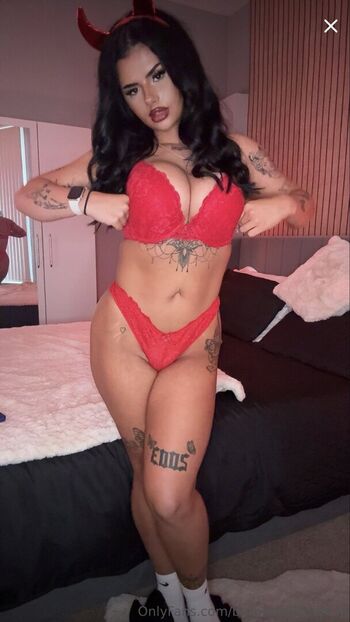 brunettebaddie_x