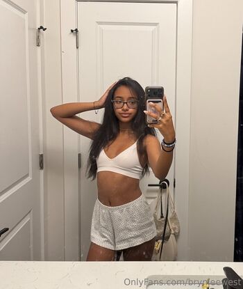 Full leaked Brynleewest private photo