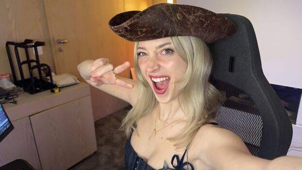 Full leaked Bubbell page private photo