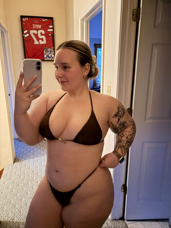 Full leaked Buffgranola private photo
