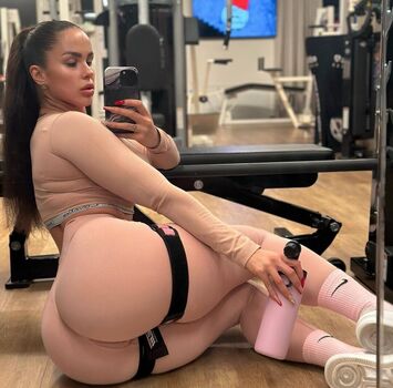 Full leaked Bulking queen private photo