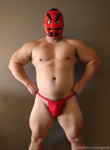 Full leaked Bulkymax private photo