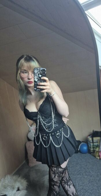Full leaked Bunnyashcos private photo