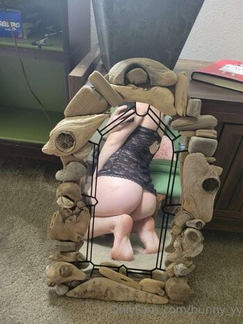 Full leaked Bunnyy y y private photo