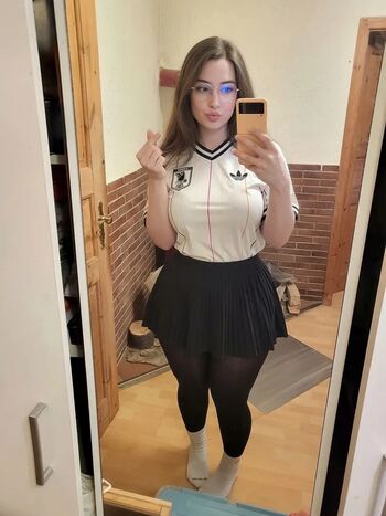Full leaked Bunysae private photo