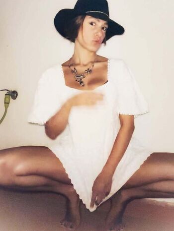Full leaked Burcu bakdur private photo