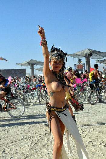 Full leaked Burning man festivals page private photo