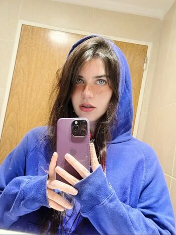 Full leaked Bustani sara private photo