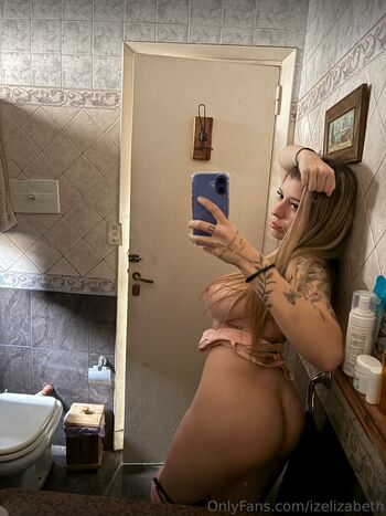 Full leaked Busty queen private photo