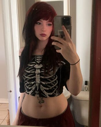 Full leaked Bvnnybeth private photo