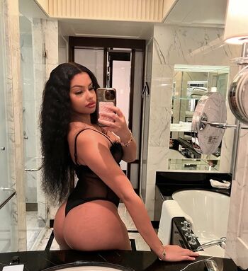 Full leaked Cllmevicky private photo