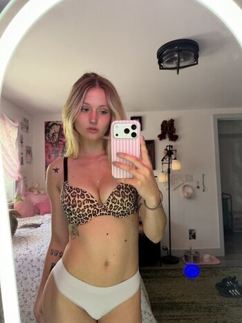 Full leaked Caffeine crushh page private photo