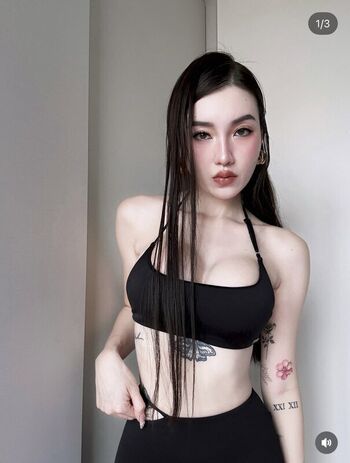 Full leaked Cagedbutterflies private photo