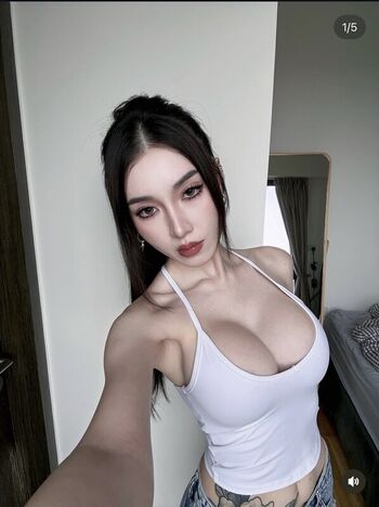 Full leaked Cagedbutterflies private photo