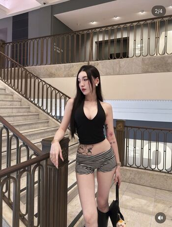 Full leaked Cagedbutterflies private photo