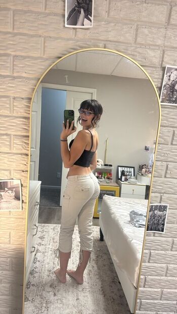Full leaked Cailee scruggs private photo