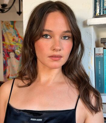 Full leaked Cailee spaeny private photo