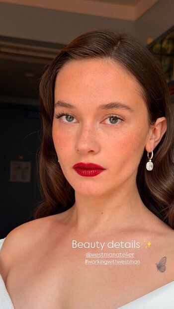 Full leaked Cailee spaeny private photo