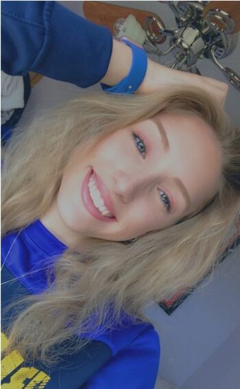 Full leaked Caitlin beevers private photo