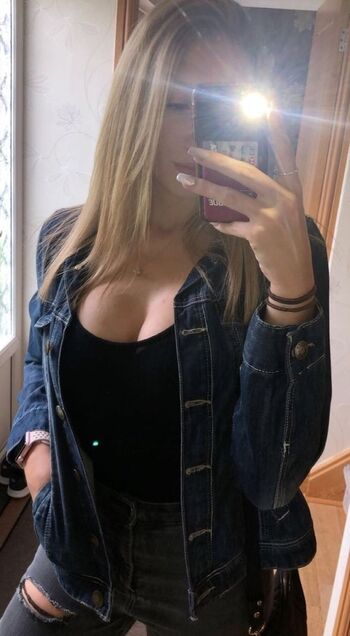 Full leaked Caitlin beevers private photo