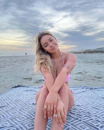 Full leaked Caitlin betterly  page private photo