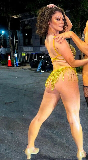 Full leaked Caitlin bond page private photo