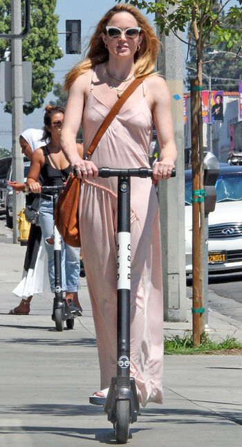 Full leaked Caity lotz private photo