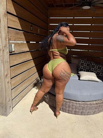 Full leaked Cakequeenmami private photo