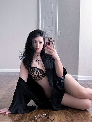Full leaked Calessira page private photo