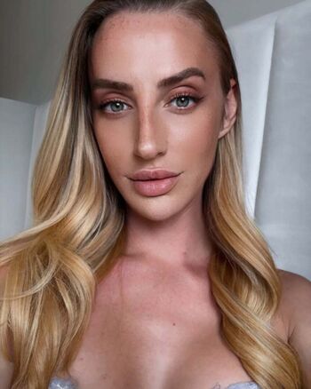 Full leaked Calliekingx private photo