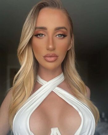 Full leaked Calliekingx private photo