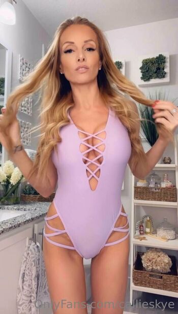 Full leaked Callieskye private photo