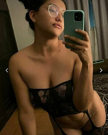 Full leaked Camashorty private photo