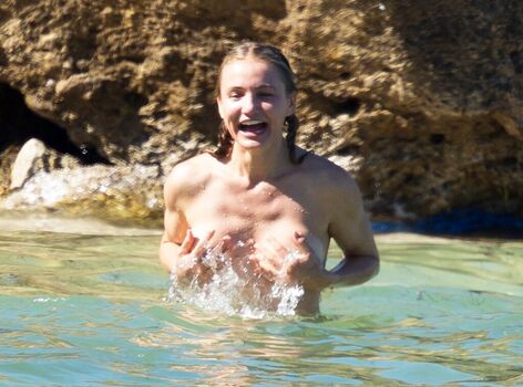 Full leaked Cameron daz private photo