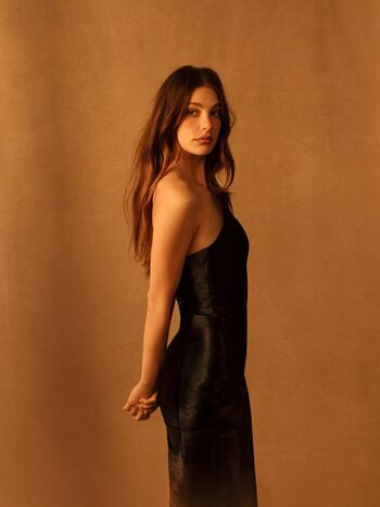 Full leaked Camila morrone private photo