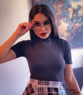 Full leaked Camilavonlyfans private photo