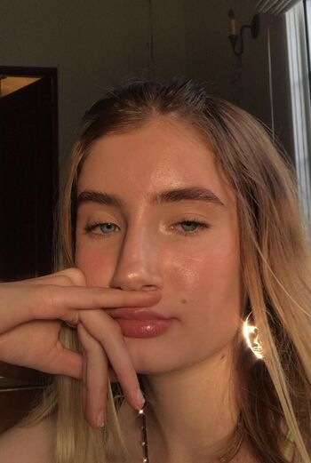 Full leaked Camill leroth private photo