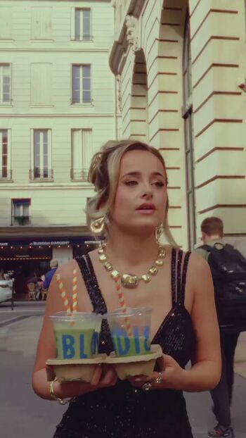 Camille LV