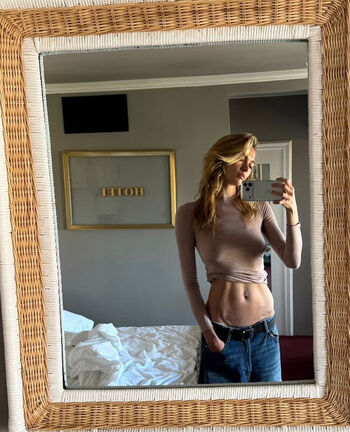 Full leaked Camille opp private photo
