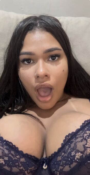 Full leaked Camyssoliveira private photo
