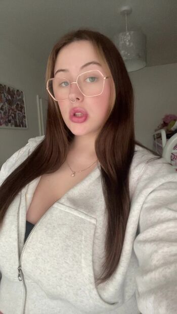 Full leaked Candicedih page private photo