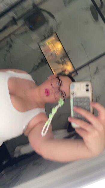 Full leaked Candicedih page private photo