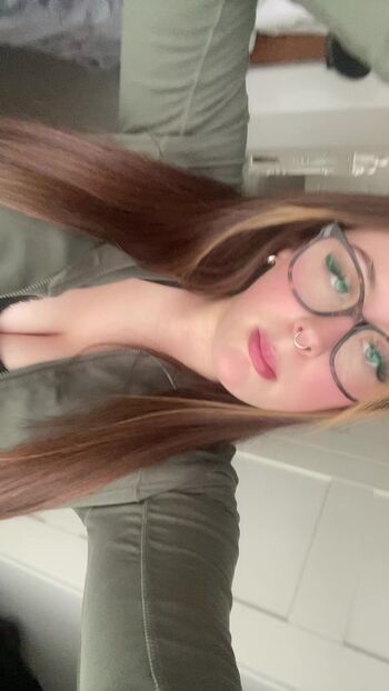 Full leaked Candicedih private photo