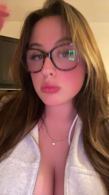 Full leaked Candicedih private photo